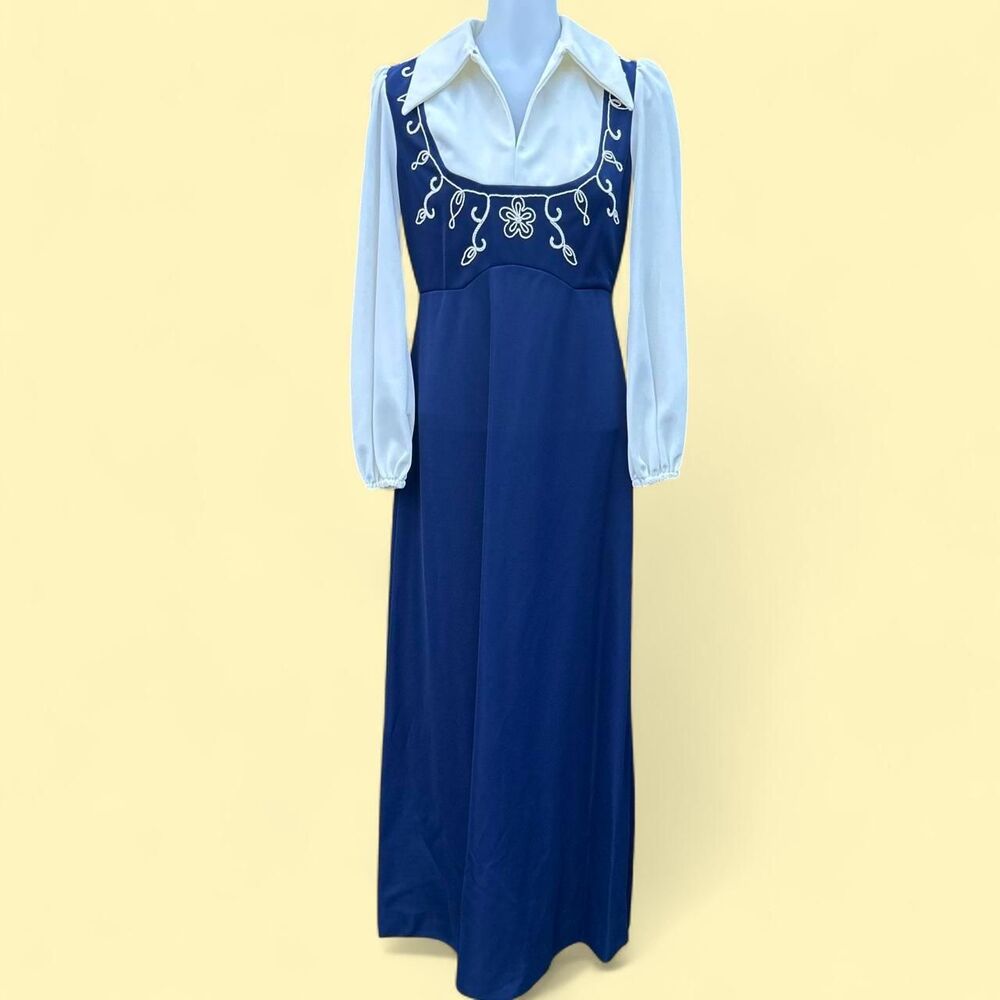 True vintage 70s embroidered navy and cream collared maxi dress